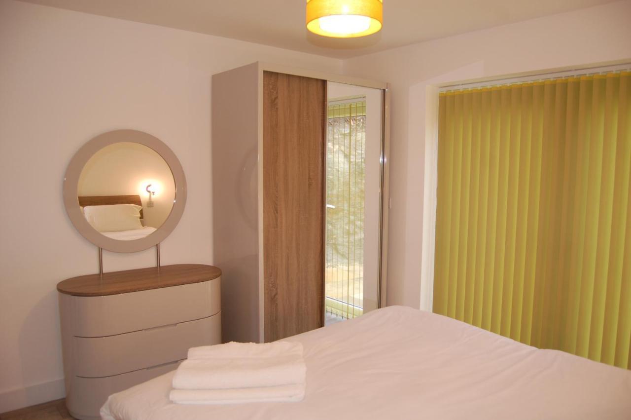 Beautiful, Modern Villa 5 Mins Walk From The Stunning Bay At Trearddur هوليهيد المظهر الخارجي الصورة